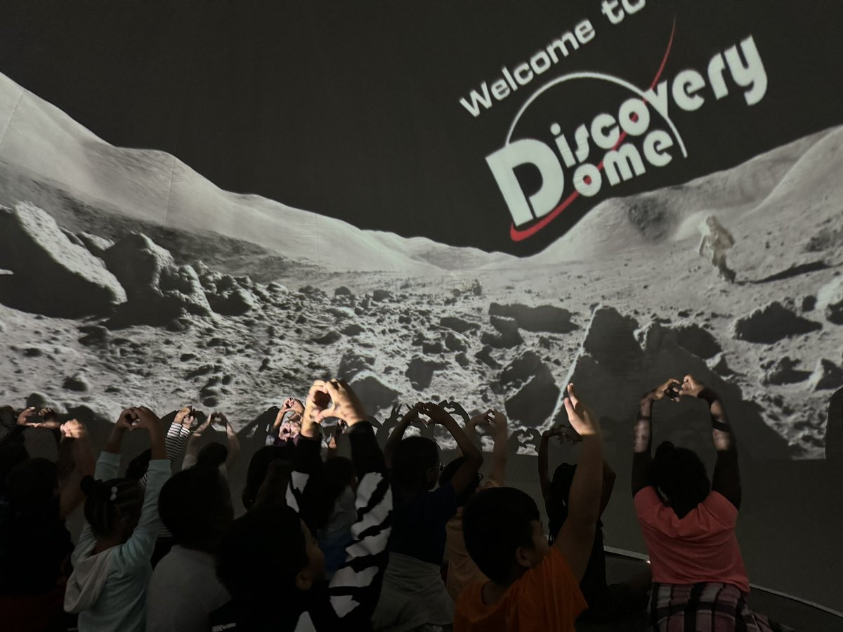 MrsOliver3rd's tweet photo. It was a great day for all of our OLE third grade students at The Shaw Center!! @OLE_Leopards https://t.co/oRtGVo4odE