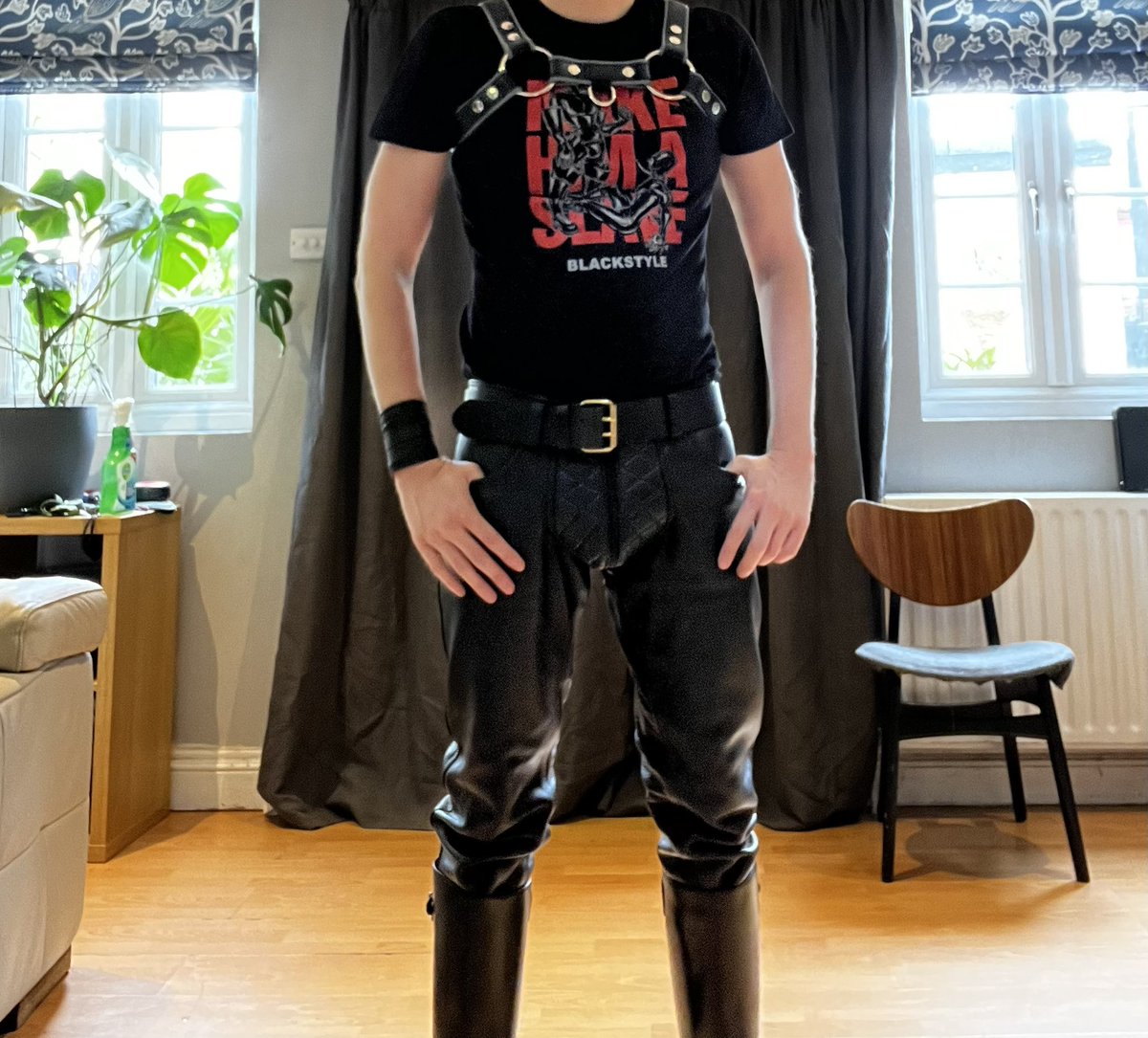 Itssimoninrubber tweet media