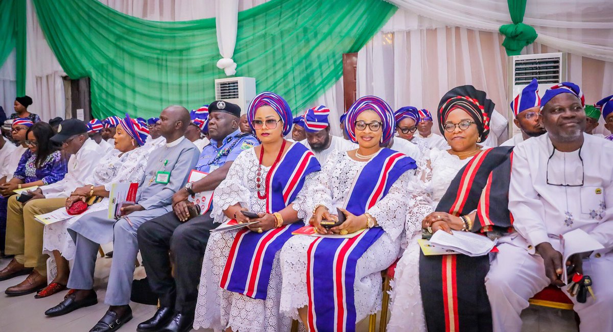 biodunaoyebanji's tweet photo. Today, I delivered the State of the State Address at the Ekiti State House of Assembly as part of activities marking the second anniversary of our administration. I am pleased to share that we have taken bold strides forward in all key sectors, thanks to the support from everyone in Ekiti.

In the past two years, we have made significant progress in areas like security, agriculture, education, human capital development and economic development. Our six-pillar development agenda, complemented by the Ekiti Development Plan 2021-2050 and the Sustainable Development Goals (SDGs), has positioned Ekiti as a model state.

On the economic front, the Ekiti Knowledge Zone, supported by the African Development Bank, and the recent approval of our Free Trade Zone are creating thousands of jobs. We have empowered our MSMEs with substantial grants and credit facilities, including N1 billion for Ekiti women, helping to stimulate small-scale businesses.

Education has also been our top priority, with over 2,000 teachers recruited and more than N14 billion spent on school infrastructure. We have provided free exam fees for over 150,000 students and paid substantial running grants to public schools. We have also invested significantly in our security architecture, ensuring the safety of lives and property. With more troops, equipment for Amotekun, and the establishment of the Agro Marshals Corps, Ekiti is safer for our people and more attractive to investors.

Our progress is clear, and I am thankful to President Bola Ahmed Tinubu for his relentless support for our administration. My appreciation also goes to my immediate predecessor in office, Dr Kayode Fayemi, who institutionalised the State of the State Address in Ekiti, which has served as a veritable platform for accountability. 

I am humbled by the endorsement of the Assembly members. To me, that is a vote of confidence in our administration, for which we are grateful and humbled. Our social contract with the people remains steadfast. 

Together, we will continue to build the Ekiti of our dreams—one that honours our founding fathers’ vision and improves every resident’s life. Let’s keep moving forward!