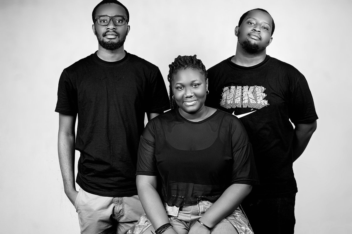 SPSSTUDIOSX's tweet photo. Hangin' with my talented crew on the Swag Podcast Show! We're cookin' up some epic episodes for you! Stay tuned for real talk, laughs, and swaggy vibes #SwagPodcastShow #SPSStudios #PodcastLife #TeamWork" https://t.co/BPjPO69K4v
