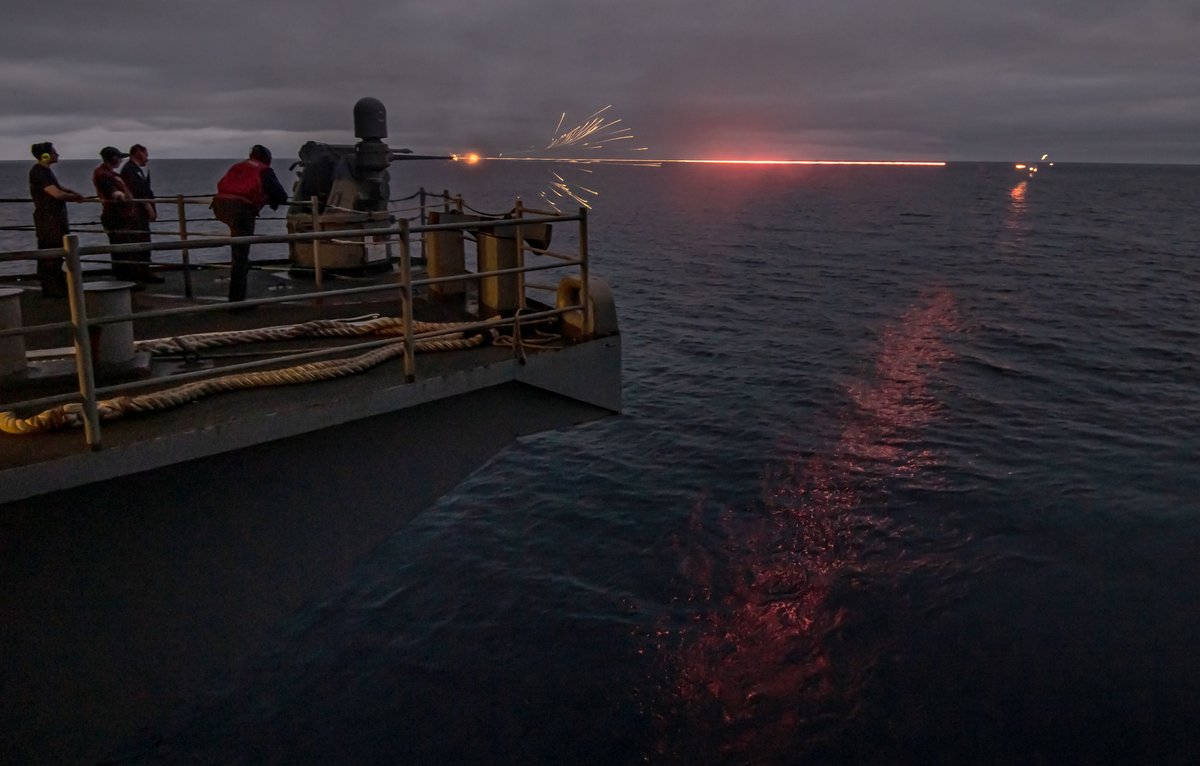 USNavy's tweet photo. #USNavyPhotosoftheDay:
1️⃣ #USSNimitz #CVN68 live-fire in Pacific Ocean
2️⃣ #VFA81 #FLTOPS from @USSHARRYSTRUMAN and 3️⃣ #USSGettysburg transits Strait of Dover @USNavyEurope
4️⃣ USSOscarAustin homeport switch to Naval Station Rota
👉 https://t.co/aZddB6hxYf https://t.co/joC6O9fJI5