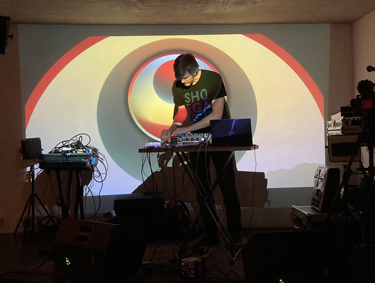 Melting Vinyl (@meltingvinyl) on Twitter photo An amazing collective of electronica artists tonight! <a href="/KaylaPainter/">Kayla Painter 💜🌎</a> <a href="/sulkrooms/">Sulk Rooms</a> <a href="/BUNKR303/">BUNKR</a> in such an exploratory place <a href="/TheRoseHillArts/">The Rose Hill</a> 16/10/24 An amazing collective of electronica artists tonight! <a href="/KaylaPainter/">Kayla Painter 💜🌎</a> <a href="/sulkrooms/">Sulk Rooms</a> <a href="/BUNKR303/">BUNKR</a> in such an exploratory place <a href="/TheRoseHillArts/">The Rose Hill</a> 16/10/24
