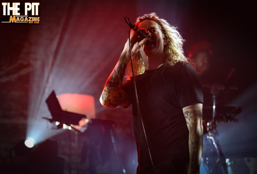 ThePitMagazine's tweet photo. Hey all! Check out the photos and review of @UnderoathBand and @staticdress at @ThePageantSTL by #sevaunaphotography in The Pit! https://t.co/ijbwJxK3tK #thepitmagazine #thepageant #staticdress #underoath #concertphotography #musicnerds https://t.co/EHGMIx2oyF