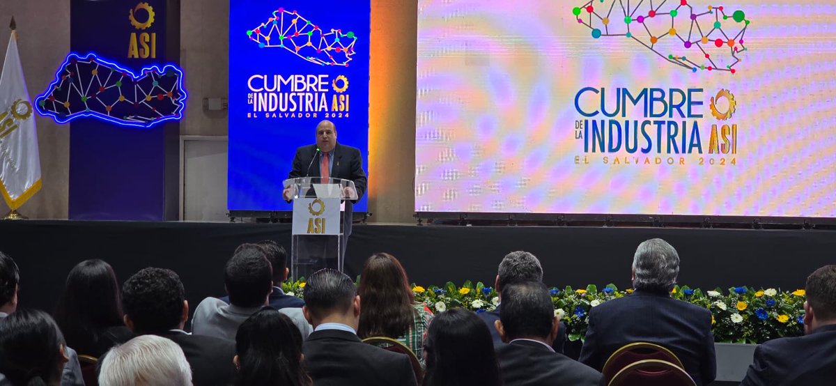 #CumbreDeLaIndustria El presidente de la ASI, Jorge Arriaza destacó el valor de las empresas, su amplitud, así como su contribución y aporte al desarrollo del país y de la población
#ElValorDeLasEmpresas 
#Liderazgo 
#ElSalvador