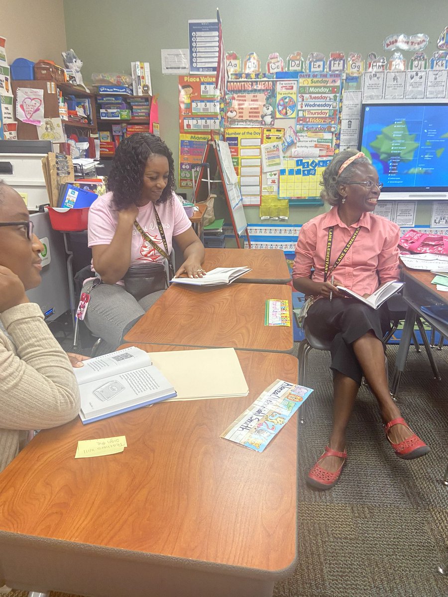 IveyLaneocps's tweet photo. Book study fun after school today 📚 #nevernotlearning
#teambelieve https://t.co/4I4LjKcxc4