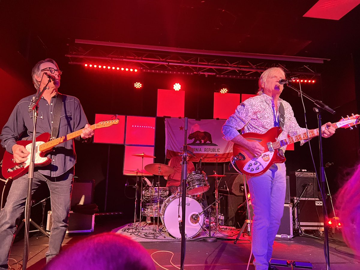 rosefarrell07's tweet photo. On Friday in Birkenhead I got to see @thelongryders @SidCPsGriffin e
All nice chaps and sometimes it is fun being the only 17 year old in the audience 🤠 https://t.co/aqzXrtG6o8