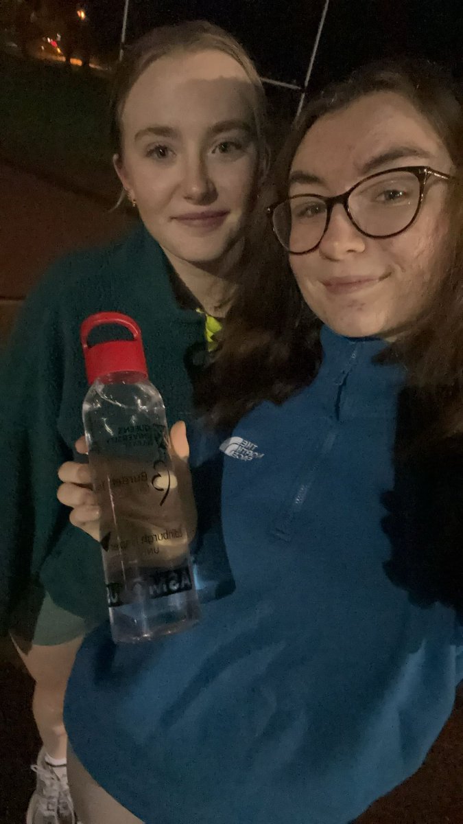 lucy_cadden's tweet photo. I had a day filled with doing things I #love today ๐ฅฐIncludingโฆ.
#Volunteering with @PFTweets
And then meeting with my bestie to go to our first ever #pilates class ๐งโโ๏ธ๐ฉท
And all while staying hydrated with the #ASMOSUSResource @LCreightonRN https://t.co/qpOYUOvu2w