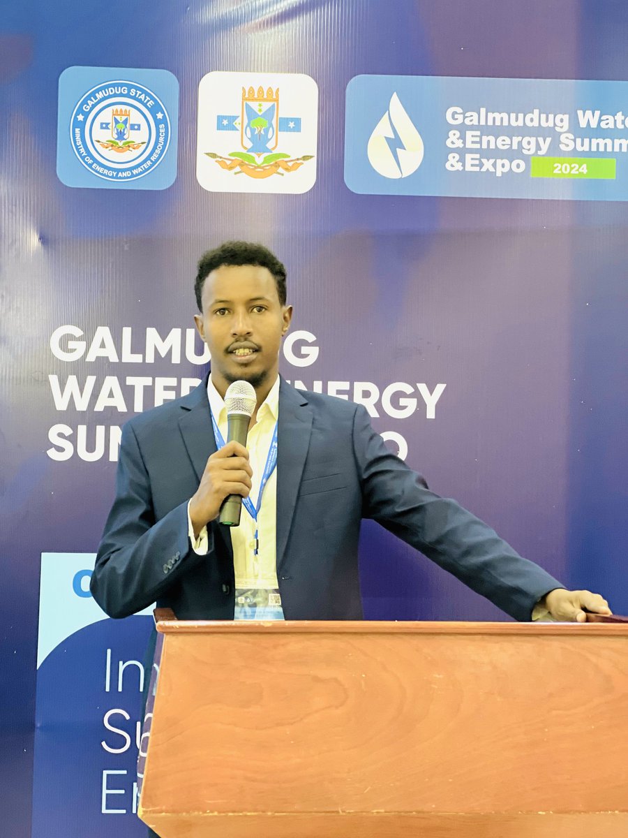 GALJA2023's tweet photo. Mohamud Osman Abdulle, Sec. of Galmudug Journalists Association, emphasized media's role in addressing community needs at the "Sustainable Solutions for Energy &amp; Water" conference in Dhusamareb. Together for change! 💧 https://t.co/d1BLwF5bP6
