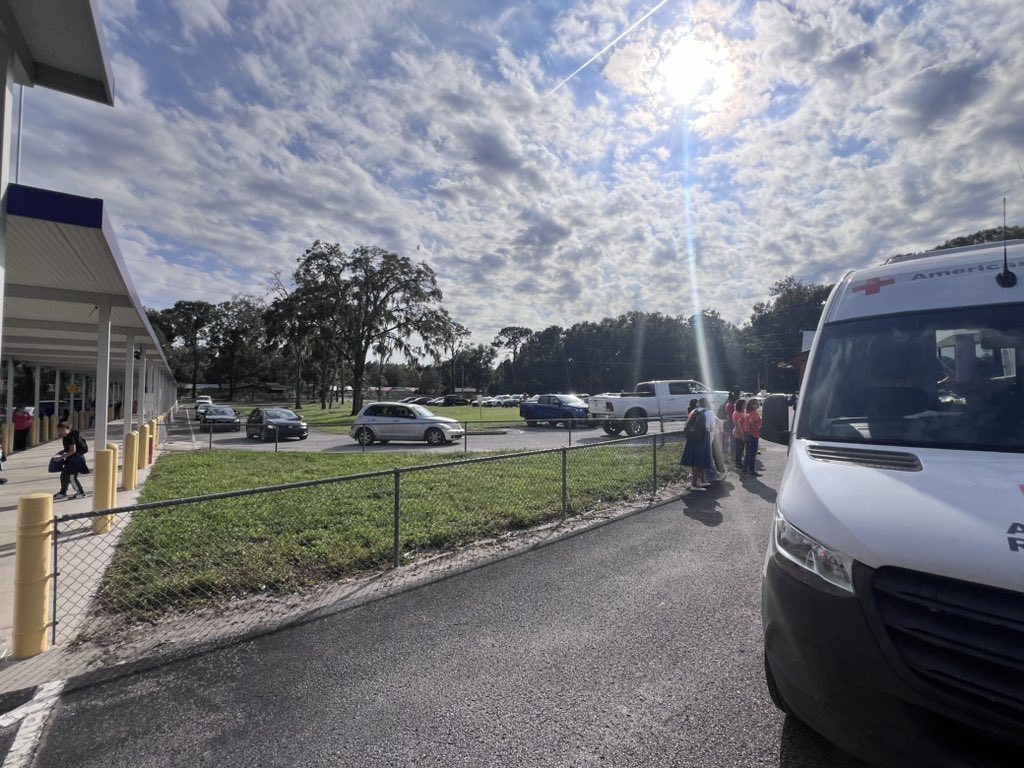 Eric Schwartz (@ees_schwartzap) on Twitter photo The <a href="/RedCross/">American Red Cross</a> served hot meals to some of our Eastside families. Thank you. <a href="/MikeLastra57/">Mike Lastra</a> The <a href="/RedCross/">American Red Cross</a> served hot meals to some of our Eastside families. Thank you. <a href="/MikeLastra57/">Mike Lastra</a>
