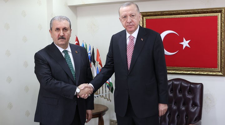 Etkisiz eleman Mustafa Destici <a href="/Mustafa_Destici/">Mustafa Destici</a>  RTE 'ye Ermeni, Yunan, DEM 'li dediği için yargılansın.

#MustafaDestici 
#MustafaDesticikapatılsın