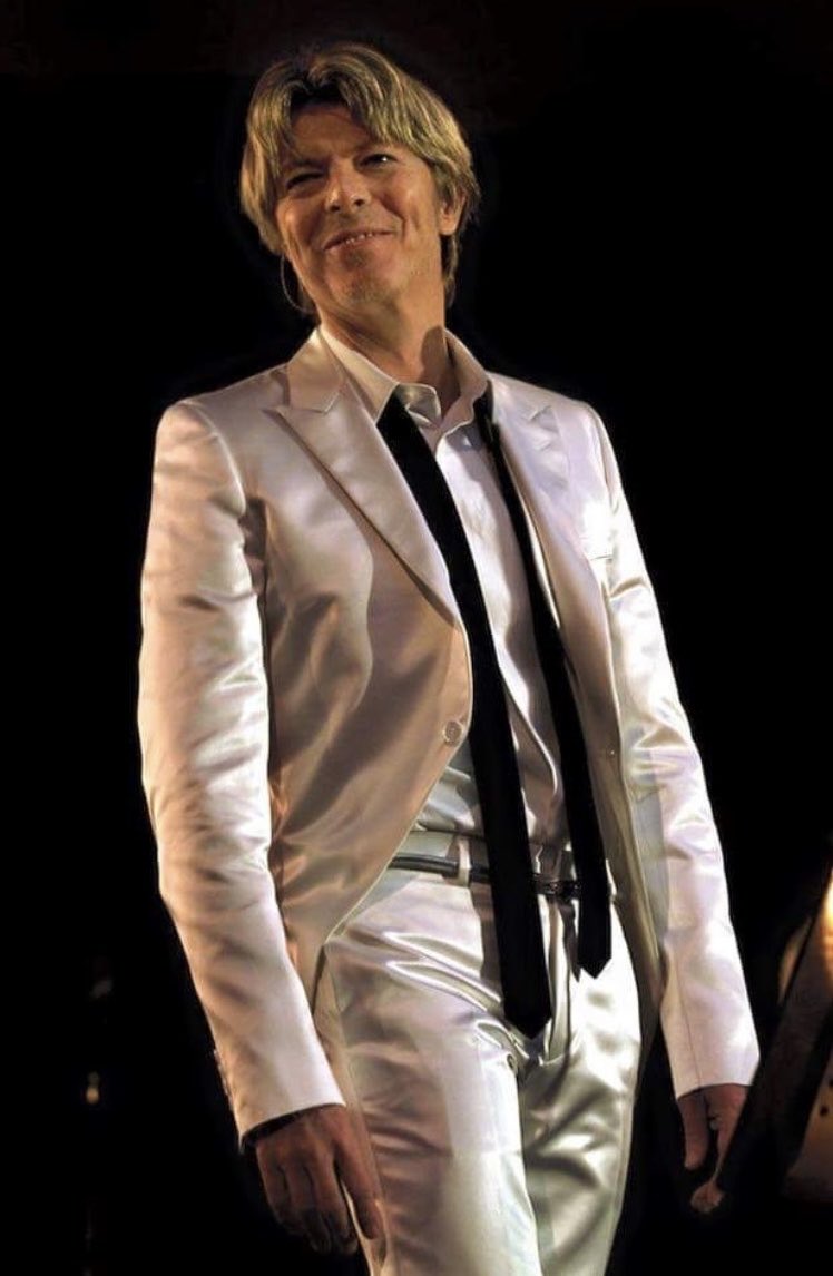 gillian johnson💙 tweet media