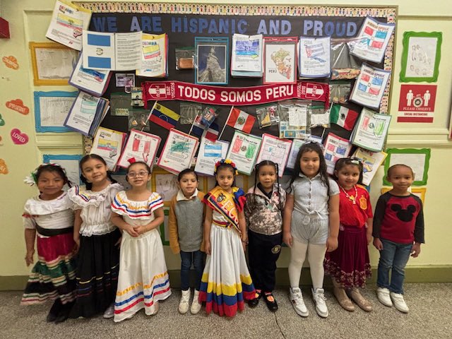 RobinsonSchool3's tweet photo. Mrs. Reyes’ Gr. K class celebrated Hispanic Heritage Month, wearing traditional clothing proudly representing their Hispanic Heritage.   Students drew pictures of family members, brought in memorabilia from home and shared traditional dishes with one another.  @BayonneBOE https://t.co/zuTeyzO8Pp