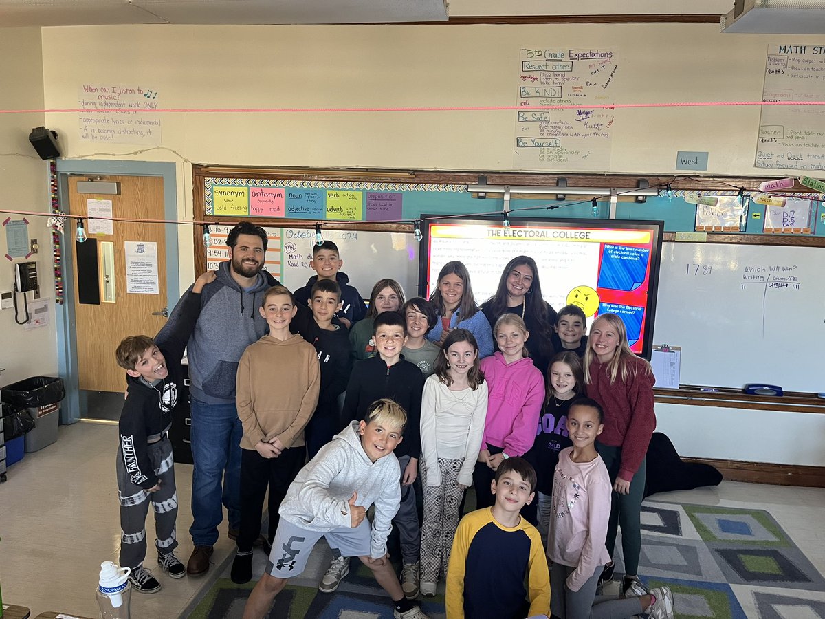 𝕄𝕣𝕤. 𝕊𝕨𝕒𝕞𝕪 tweet media