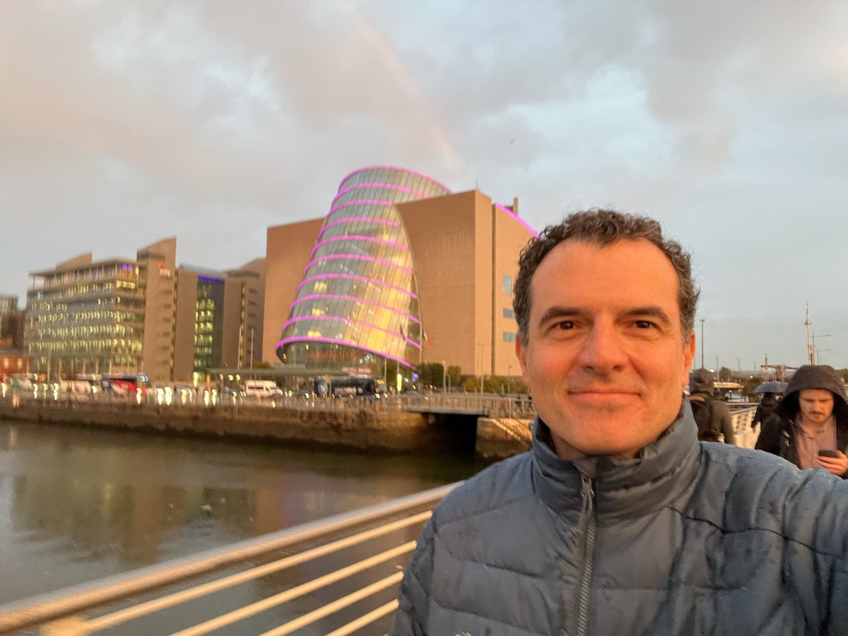 Our surgical film on vaginal cervical excision followed by an approach to the abdominal cavity via vNOTES.
Dublin, Ireland. The 2024 Annual Global Meeting of the International Gynecologic Cancer Society

#IGCS2024 #vnotes #innovation #surgery #gynecology