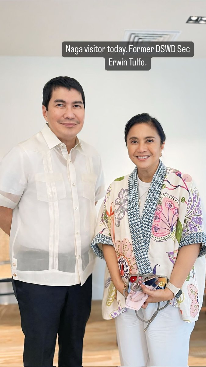 bluevill's tweet photo. ctto  Erwin Tulfo to Leni - Before and today https://t.co/Pk0qauLg7z