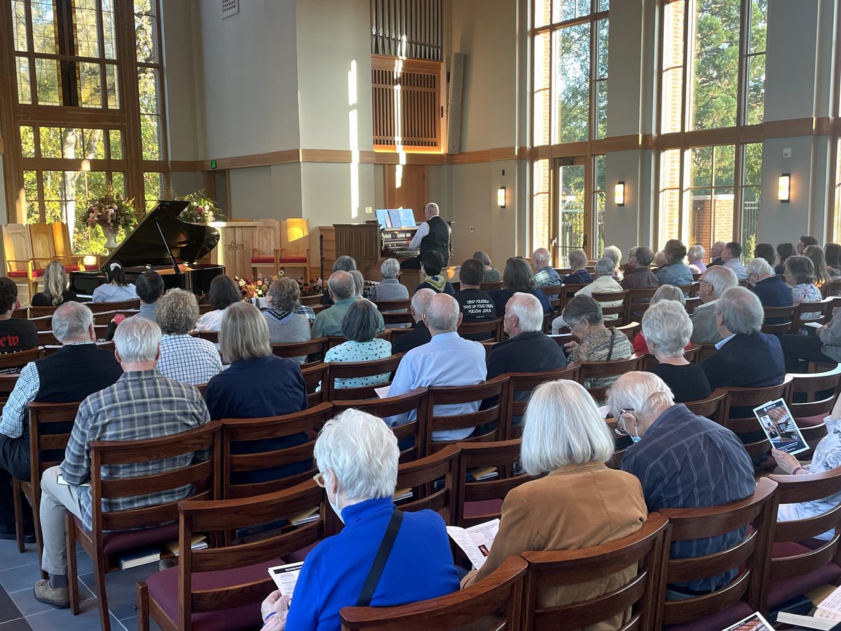 RodgersOrgan's tweet photo. Rodgers congratulates George Fox University in Newberg, Oregon, on the dedication of their new Rodgers Infinity 367 organ installed in their beautiful new chapel. https://t.co/sWpIOxY2Ru