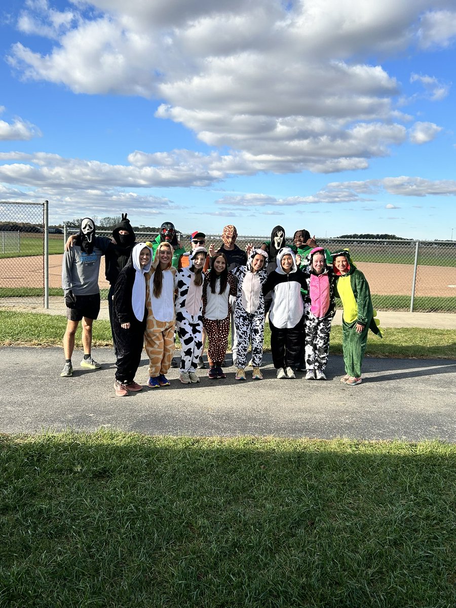 Anna Rocket XC T&F tweet media