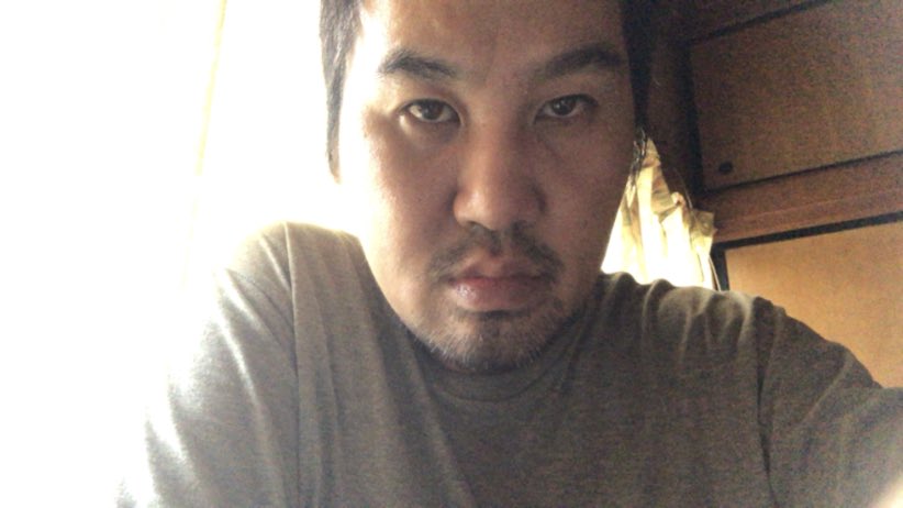 2525streamer's tweet photo. 躁うつ39歳無職 / ニコ生配信中 https://t.co/eUleZHzx25 https://t.co/XCxRKwzLuS