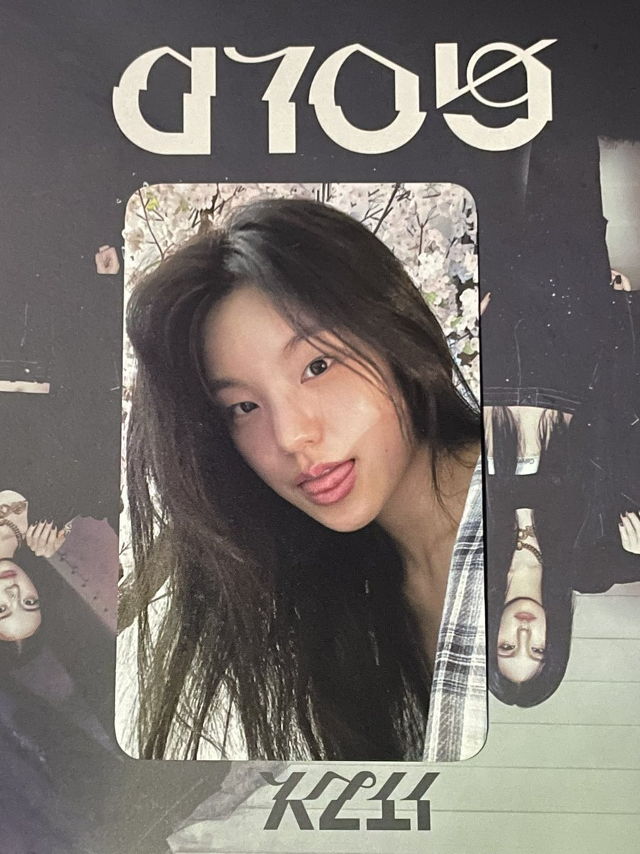 ryujiin__'s tweet photo. THESE ARE PCS WITH BARE FACES????????? I DEFINITELY NEED THEM https://t.co/6czutpLfFY