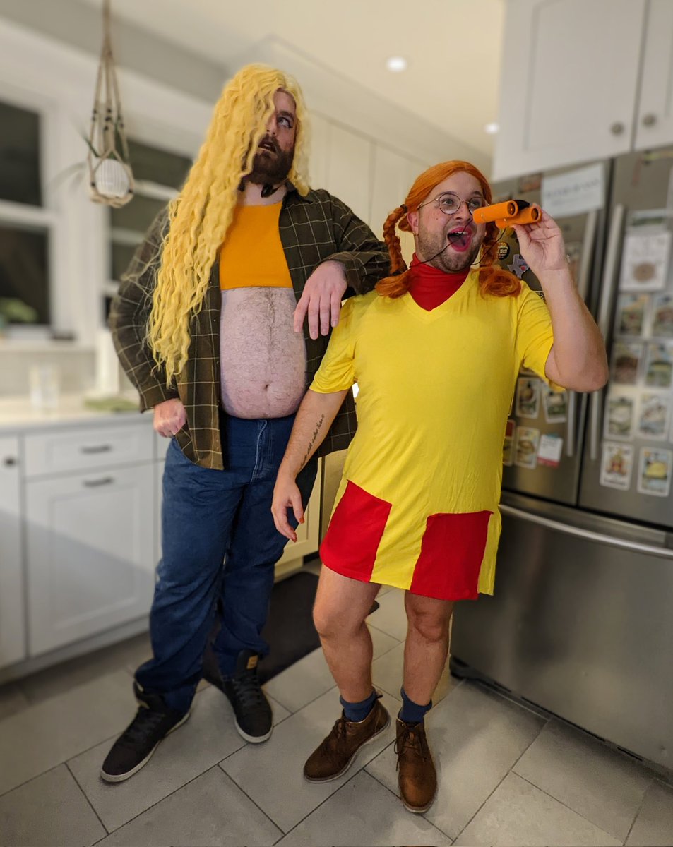 zachgio's tweet photo. @katya_zamo this one's for all the 90s nickelodeon kids. BF and I went full Thornberries mode last year #showusyourcostume https://t.co/EwKIIkn6RV
