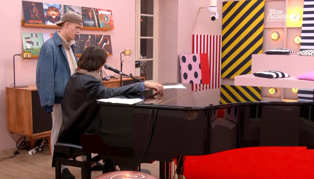 thomasfco1's tweet photo. Osez encore dire que Charles est mauvais alors qu’il aide Paul pour qu’il soit sauvé samedi  #staracademy2024 #StarAcademyleLive https://t.co/aW7O9xVj5Y