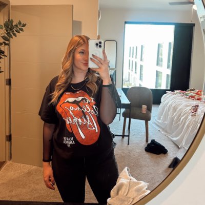 julia_effle's tweet photo. #NewProfilePic https://t.co/lVbzXjEEVF