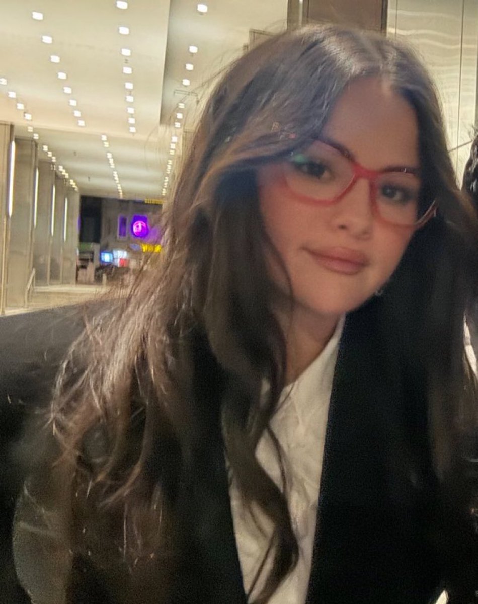 Selena Gomez you're the love of my life