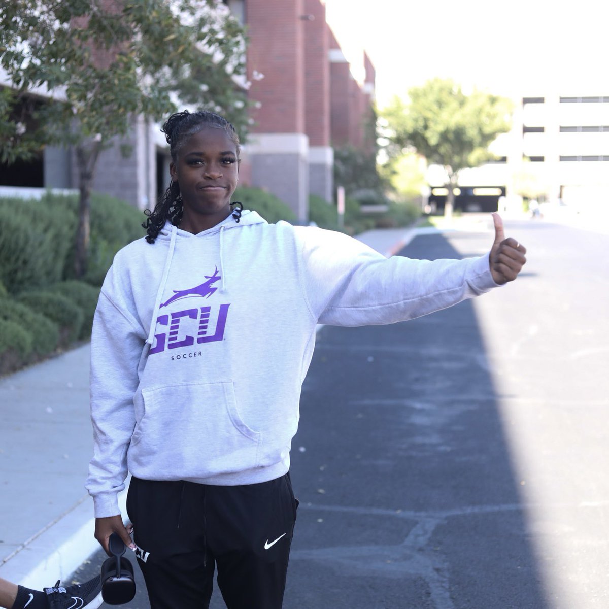 Heading to the PNW🌲🚍 #LopesUp