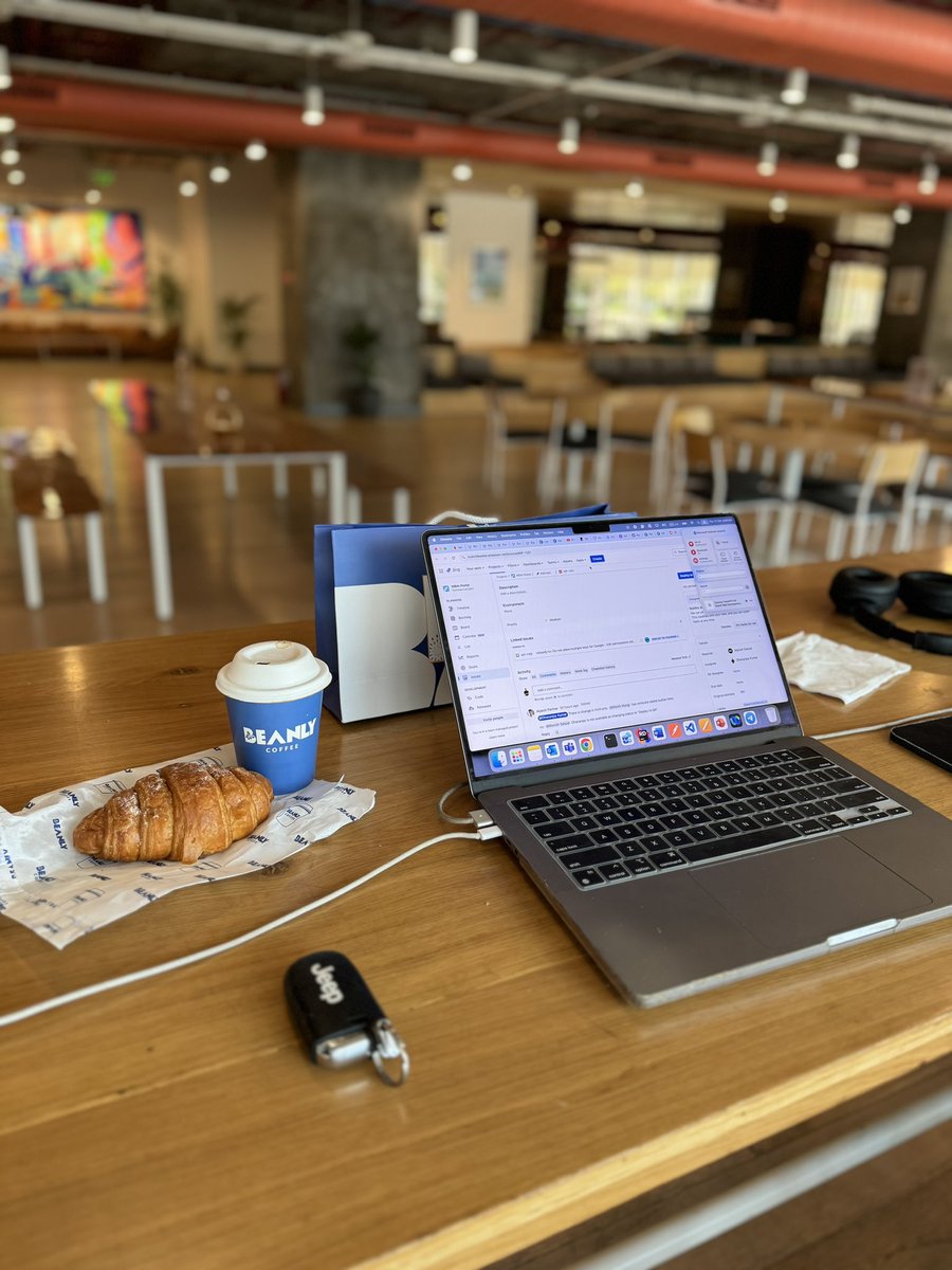 debug_mode's tweet photo. Thanks #beanly coffee gurgaon for such lovely Diwali gift 🎁
Your good coffee always taught me -
LEAVE THE TABLE WHERE RESPECT IS NOT SERVED 🙏
Excited to code whole day and complete #signal chapter of my upcoming book.
What are you working today beautiful people ? ❤️ https://t.co/H7PZkDNJb0