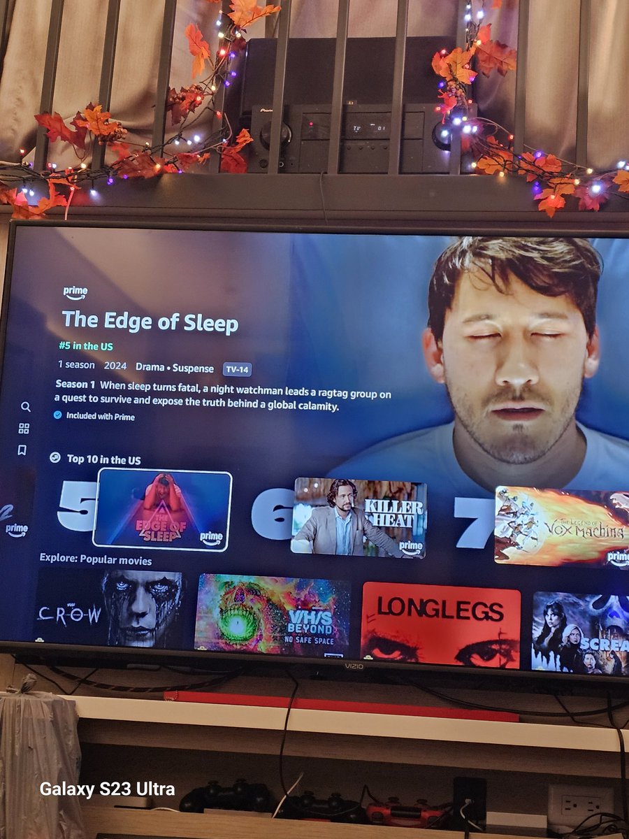 Kayla_OTT1993's tweet photo. @markiplier is in the TOP 5 in the US for his 'The Edge Of Sleep on Amazon Prime!!! Yay!! If you haven't heard, go check it out 💙 https://t.co/VxwzZYmePV
