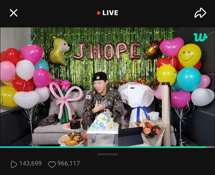 UniversBTS_'s tweet photo. [WEVERSE LIVE] Thread de tradução da live do Hobi 🐿️💜

Título: j-day
Link: https://t.co/J1RT3jyZTd

[+] https://t.co/x70ybcHDkV