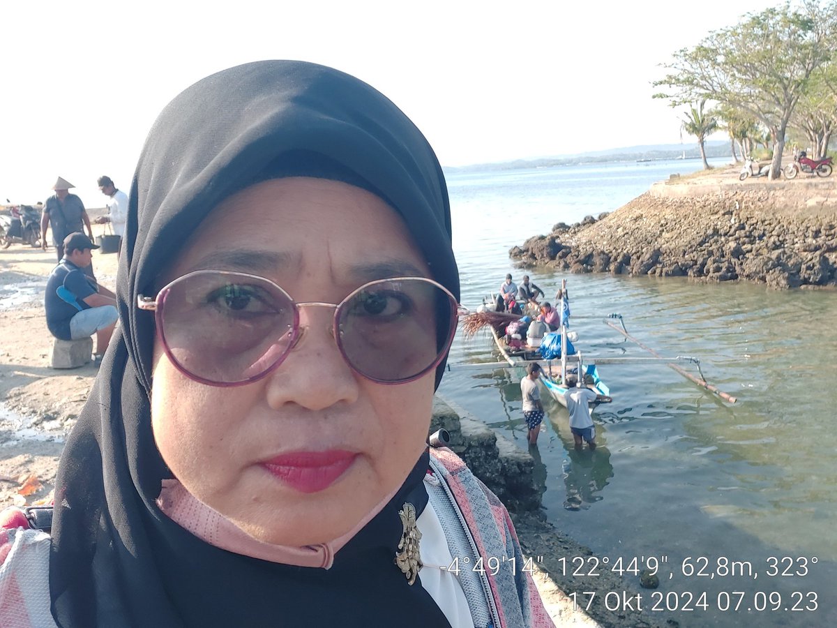 AsrianiBone's tweet photo. Kamis(17/10/2024), Asriani Luhkan Kab Muna, Pendataan Produksi hasil Tangkapan panja pada Kub Tenrisanna ikan Layang Kecil 2 gbs (80) kg Harga Rp 1.000.000.
#GiatLuhkanSatminkalMaros
#MunaLuhlapor
#BPPSDMKP
#BRPBAPPP_MAROS
#PUSLATLUHKP https://t.co/loj3Mou9bu