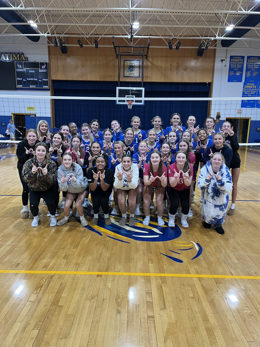 CapCityCavsVB's tweet image. Way to go out with another program sweep Lady Cavs!! Our last regular season game was a success as we look forward to a bright future of Cavalier volleyball! #wintogether #learntogether 🧹🧹🧹