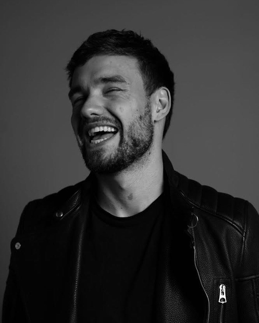 Tu música y tu espíritu siempre vivirán en nuestros corazones. Gracias por cada momento, cada canción y cada sonrisa. Te amamos por siempre y para siempre  🤍

Las palabras no son suficientes para expresar todo el dolor que estoy sintiendo. Descansa en paz, mi amado Liam 🕊️