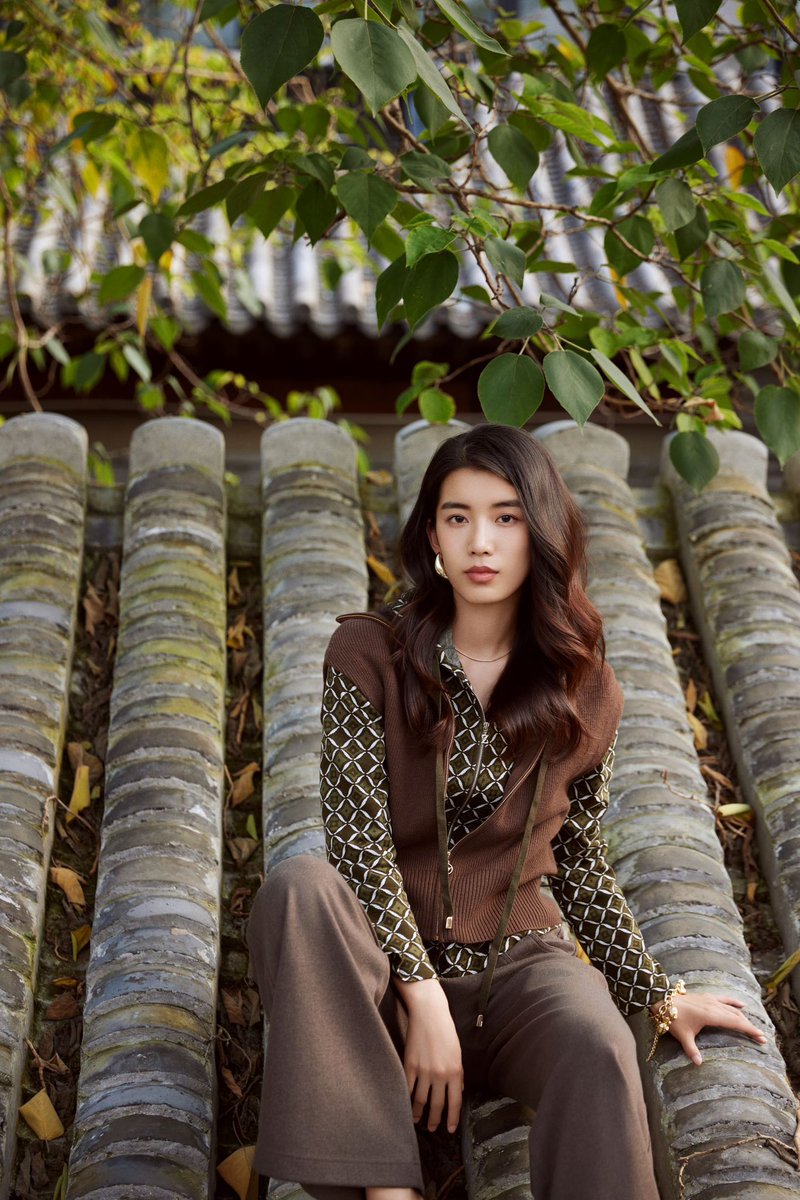 juzui_official's tweet photo. 𝐉𝐔𝐙𝐔𝐈 Autumn Collection 2024
Walking in the thick autumn,
Use natural colors as inspiration,
Present a quiet and comfortable casual fashion.
#2024fall #fashioncollection #autumn #Beijing https://t.co/K7CMsPoG0k
