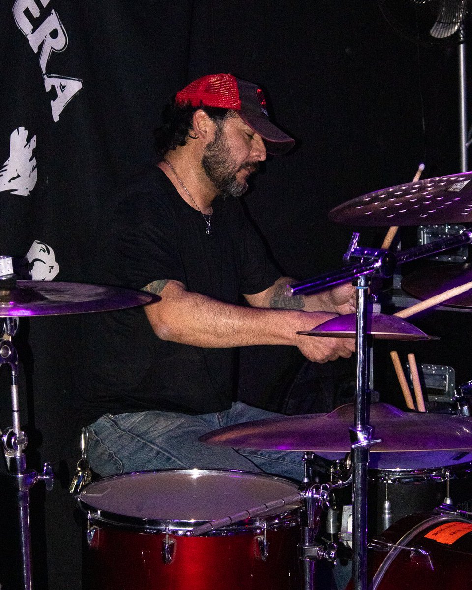 NOCAUT_DFHC's tweet photo. NOCAUT @GatoCalavera
Presentación #SinExcusas de #Thundertank
pics 📸: @autodestructivomx @fernandogro_
https://t.co/7kvnu07JRt
🔊👊👹🔥 #DFHC https://t.co/I7ec1EOiBz