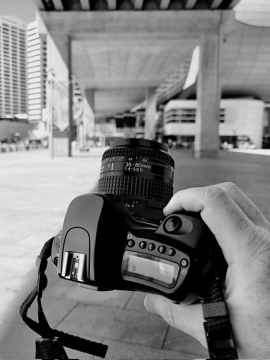 ItsGotStealth's tweet photo. Just finished my first shoot of the day and now I'm grabbing some film pics for @SamUni_PS1 reference. If you are around for SXSW let's catch up. https://t.co/T0suWGsQ0i