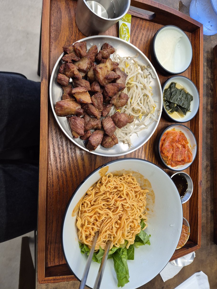 M1S4YA's tweet photo. 맛점 https://t.co/DLpYMcq0S2