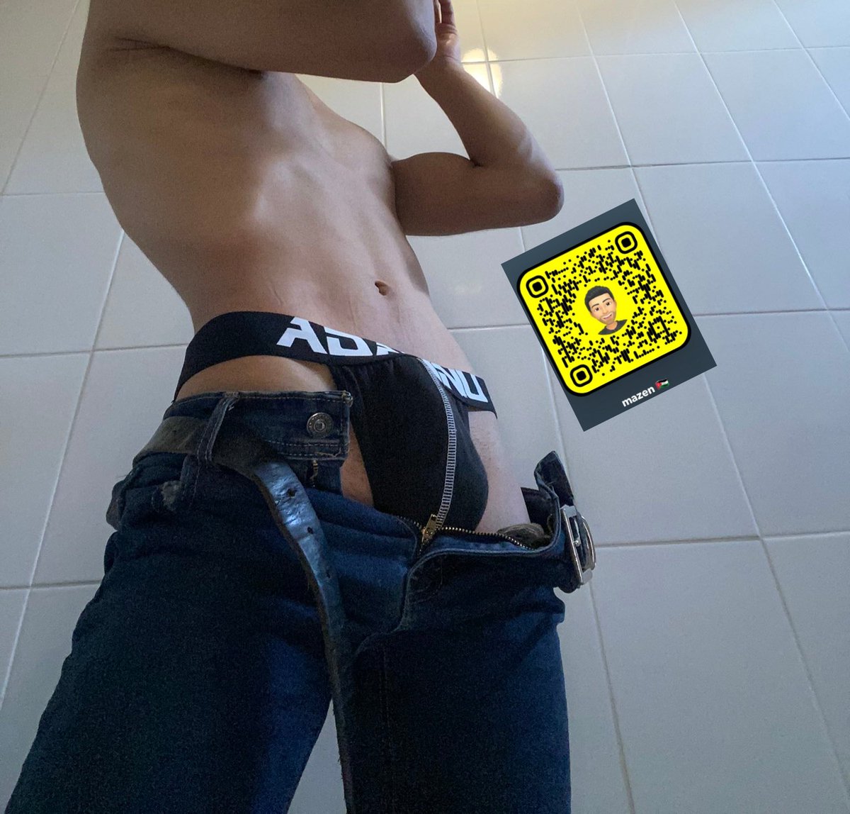 Mazen02271772's tweet photo. مين حاب يجربه🍆🔥 https://t.co/fCoMcVg9O8