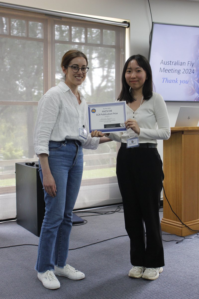 Congratulations <a href="/khanh_ng97/">Khanh Nguyen</a> on winning the inaugural <a href="/ANZSCDB/">ANZSCDB</a> ECR Publication Prize at AusFly2024- it's a beautiful paper, check it out! elifesciences.org/articles/96876