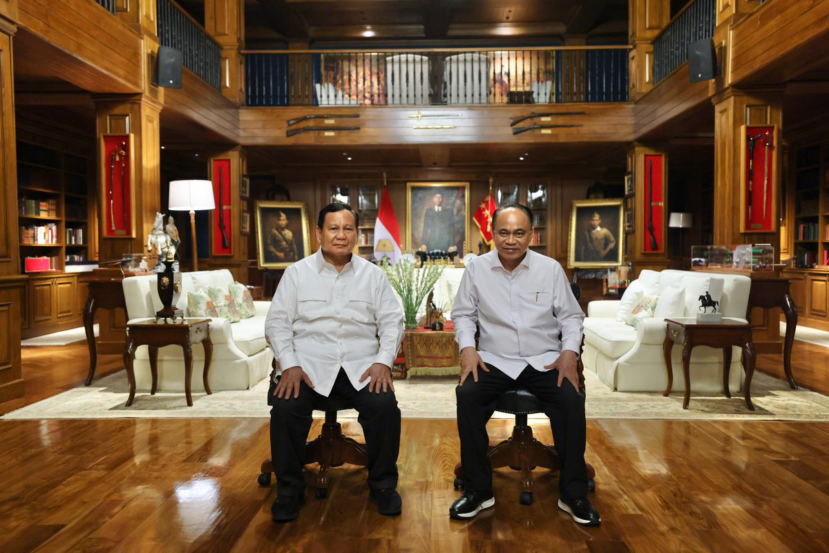 KardoSony's tweet photo. Calon menteri Presiden terpilih @prabowo menjalani pembekalan di Hambalang.
#JudolBahaya
Liberty 
Liam Payne
Bahlil hobi
JUNG HOSEOK
Sabrina Ionescu https://t.co/NcNUkpwl8R