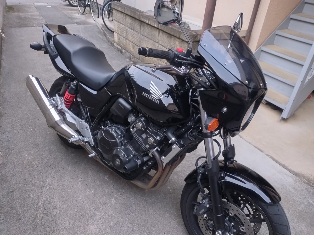 kkcb400sf's tweet photo. スーフォア売りました
来週カブ納車です https://t.co/YzE3oT1GWE