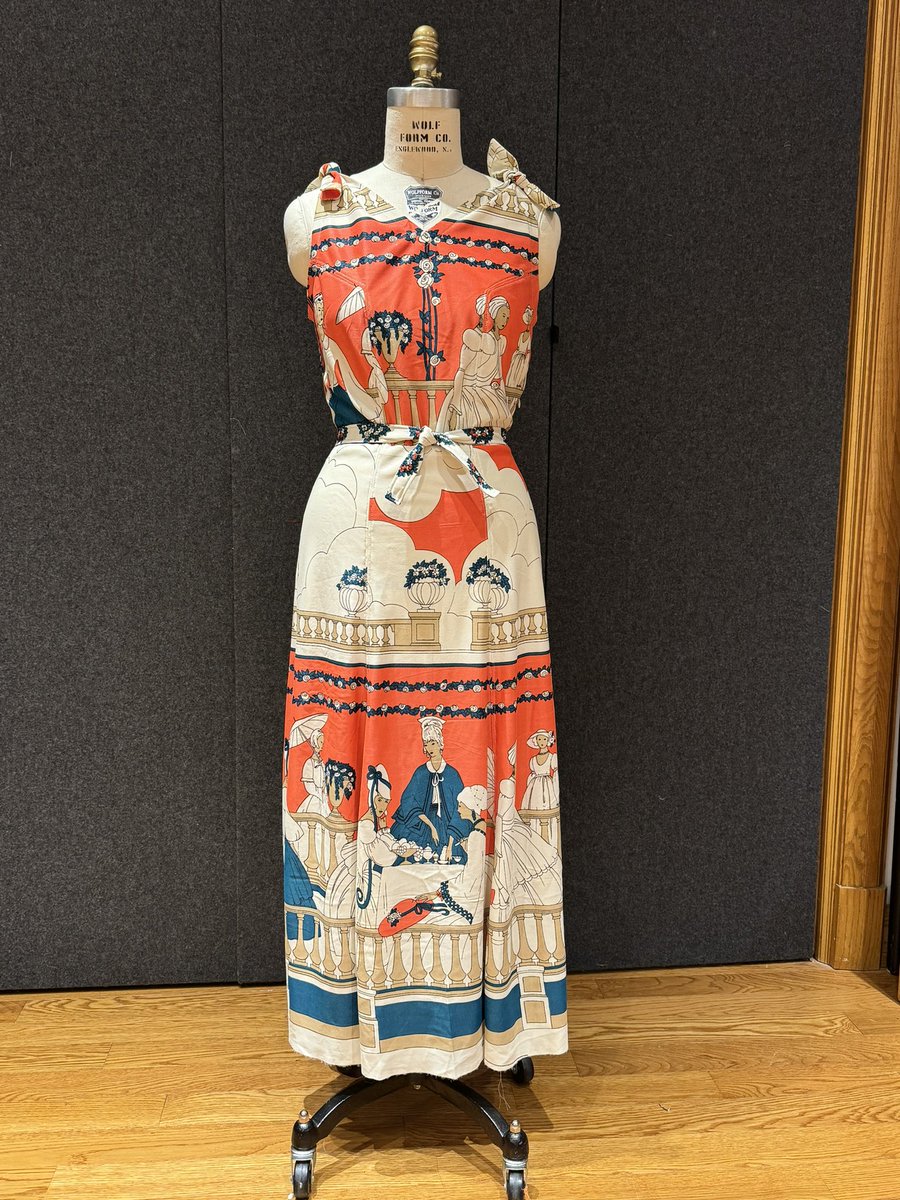 KimKyleSmith's tweet photo. Fashion on X. #upcycle 1970s border fabric from a 1930s pattern. Keeping vintage polyester alive! Deco meets disco. https://t.co/LvwyS1KkTn