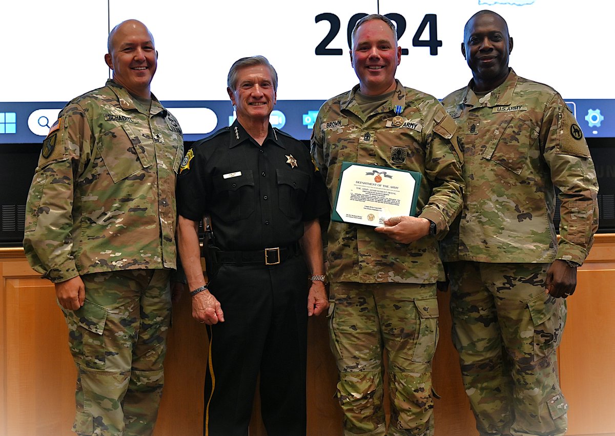 RCSD's tweet image. On Wednesday, in a surprising move, Sheriff Lott attended the award ceremony for 1SG Danny Brown (RCSD CPT Danny Brown) of the Army Reserves, who received the Army Achievement Medal.
#TeamRCSD #Army #firstsergeant #armyveteran #veteran #uniform #goes #viral #tiktok
