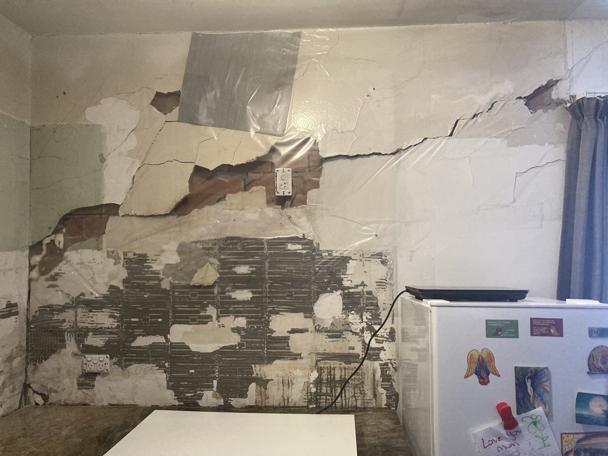An Aussie homeowner is living a nightmare as her apartment literally crumbles around her. A look into the impact of living under strata - an issue that impacts millions of Australians.
bit.ly/48cLwo0