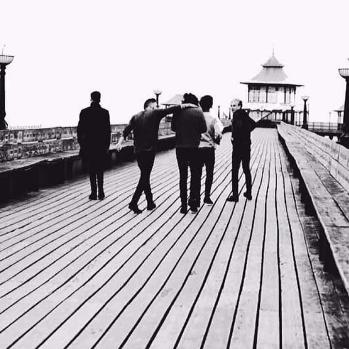 bestharrysbr's tweet photo. Descanse em paz, Liam Payne. 🤍 https://t.co/bBi0cEozyF