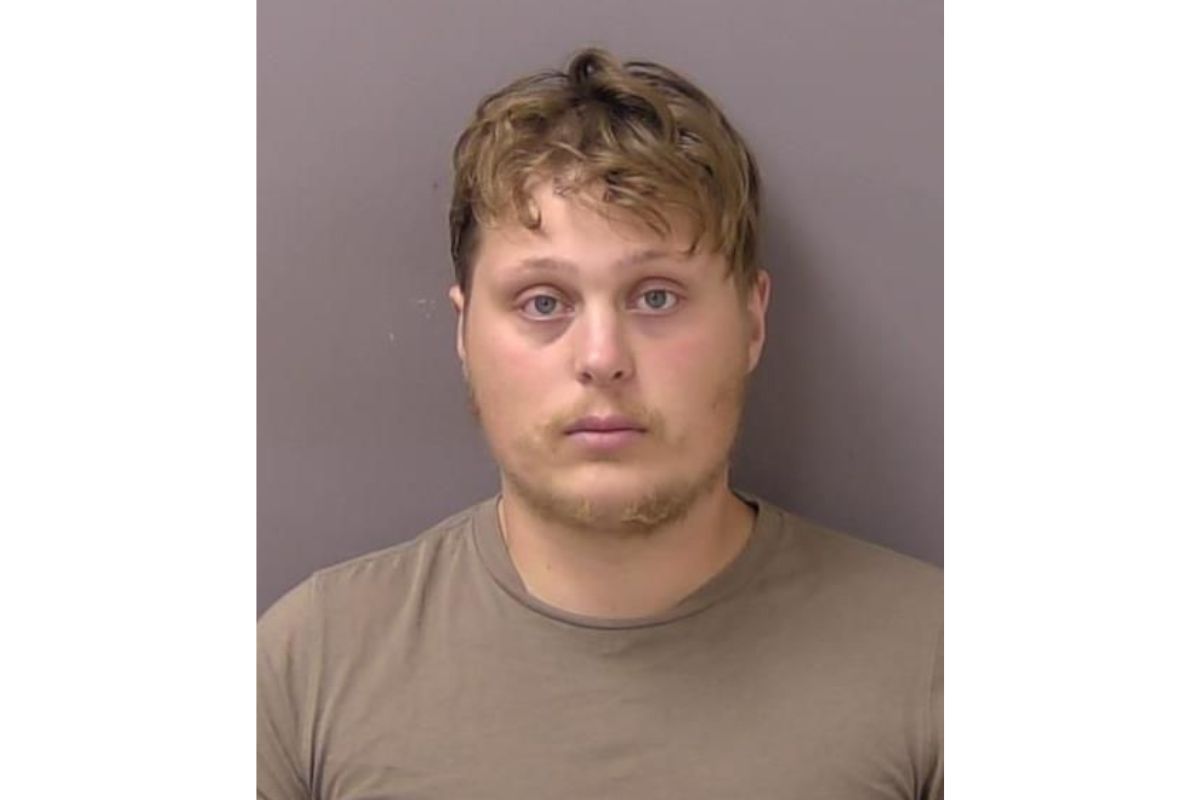 RocktownNow's tweet photo. BREAKING: A Harrisonburg man has been arrested in connection with an armed robbery that occurred at the Tobacco Hut and Vape on South Main Street this past weekend. https://t.co/cEfVjXaKaX https://t.co/qbdtz9NjUK