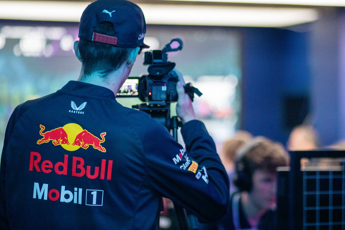 RSC_EU's tweet photo. 📣 Album Drop! 📣

Check out the picures taken by the wonderful @Anna__Roro for Landemonium 2024 @RedBullUK 📸 

https://t.co/qSWewGUsuJ https://t.co/hft225bycO