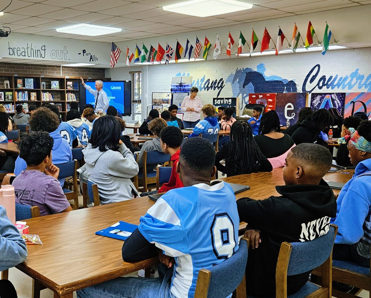 Thank you to Mr. Mayers from the Aviation Academy at Andrews High School for presenting to 8th graders at <a href="/MendenhallGCS/">Mendenhall Middle School</a>. ✈️🛩🚁 #CTEtakesflight <a href="/GCS_CTE/">GCS CTE</a> <a href="/GCSchoolsNC/">Guilford Co. Schools</a> <a href="/CTEforNC/">NC Career and Technical Education</a>