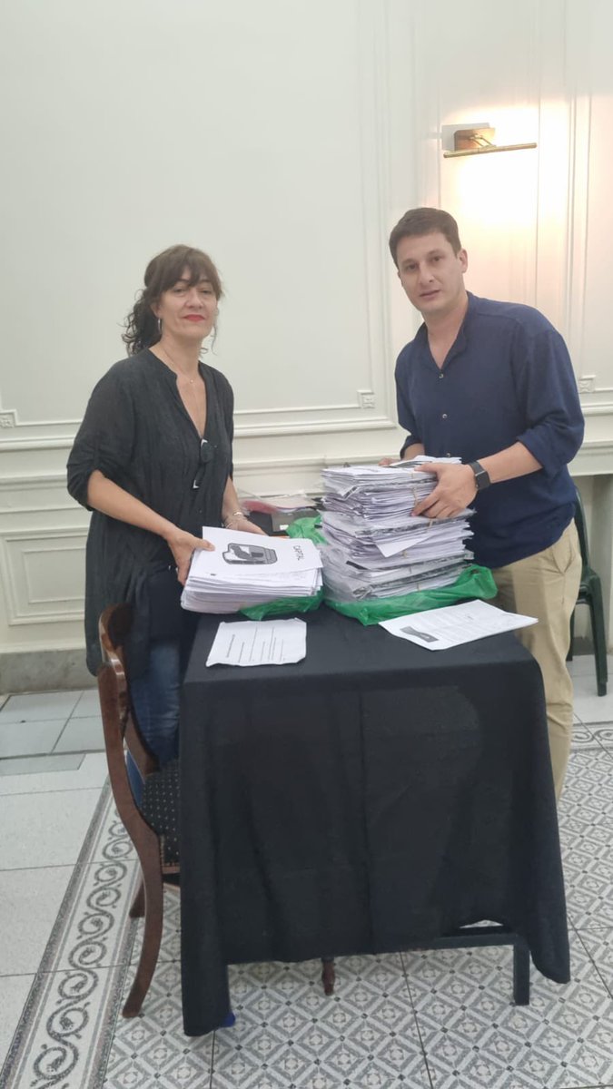 Con los apoderados de la lista “Federales un grito de Corazón” ✌🏻🇦🇷 adhesión recibida y avales también!! 👏🏻👏🏻